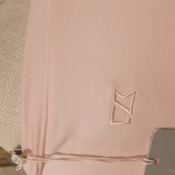 NWT Pink Soft Knit V Neck with Dry Tec Top in Plus Sz 2Xl - Picture 2 of 11